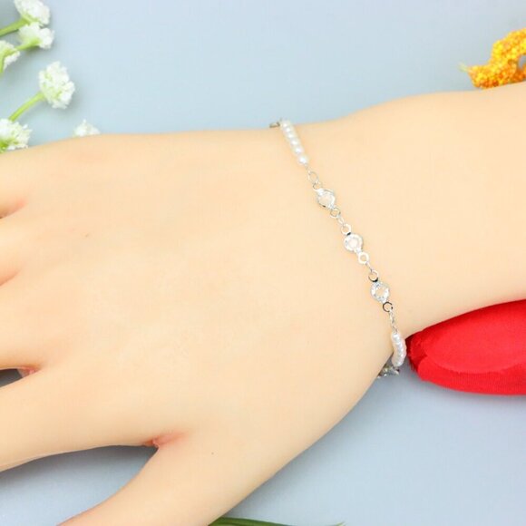 "Elegant & Trendy Bracelet, A Perfect Gift for Women, Thoughtful, EVCH1797 - Picture 3 of 10